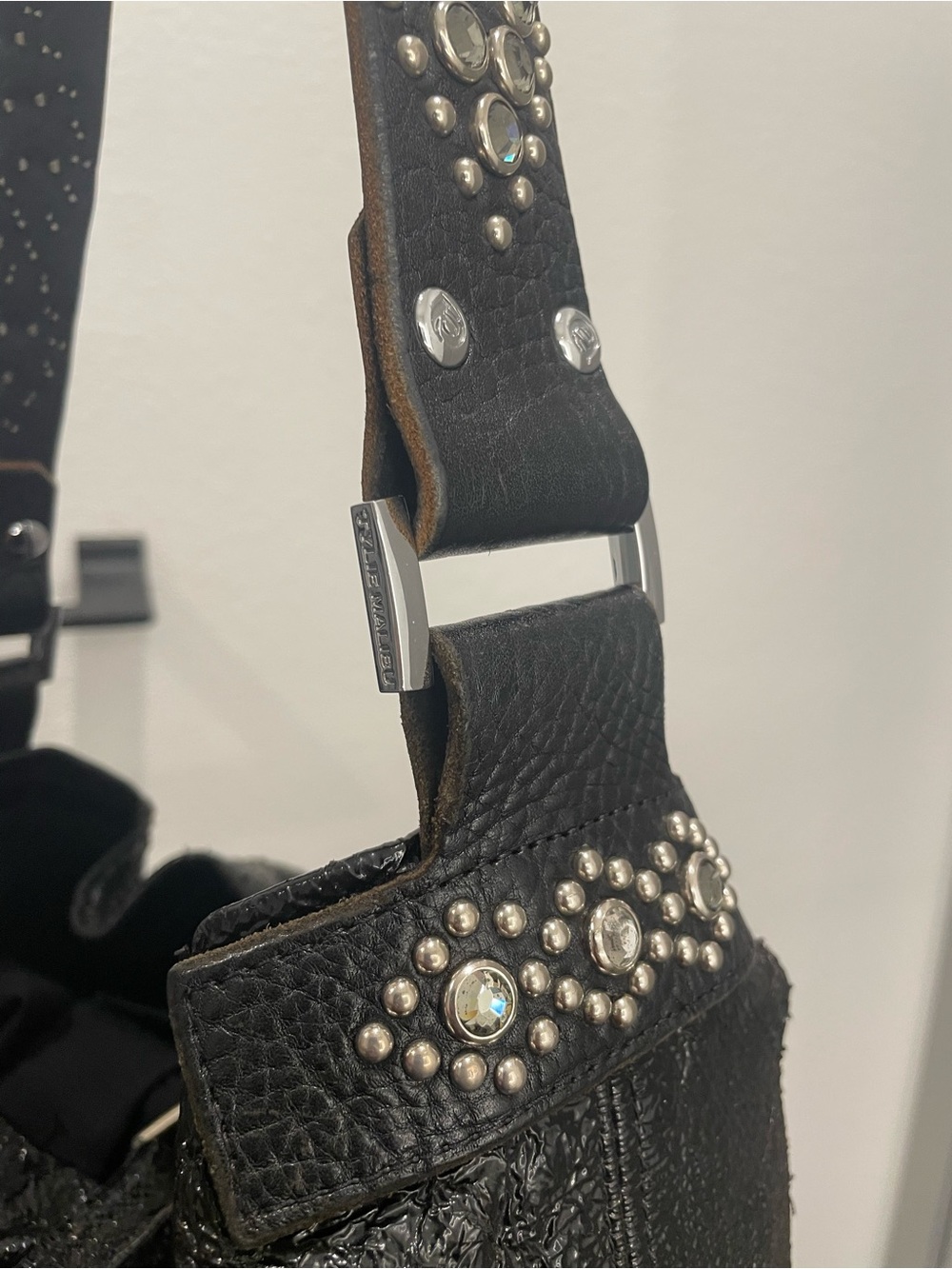 Tylie Malibu - Women's Black Shoulder Bag - Picture 3 of 6